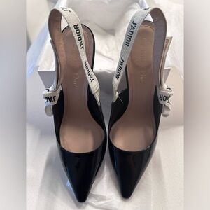 J'Adior Slingback Pump Black Patent Calfskin. Size 38.